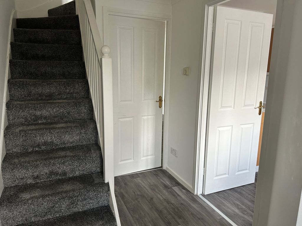 Property photo 2 of 9 Entrance