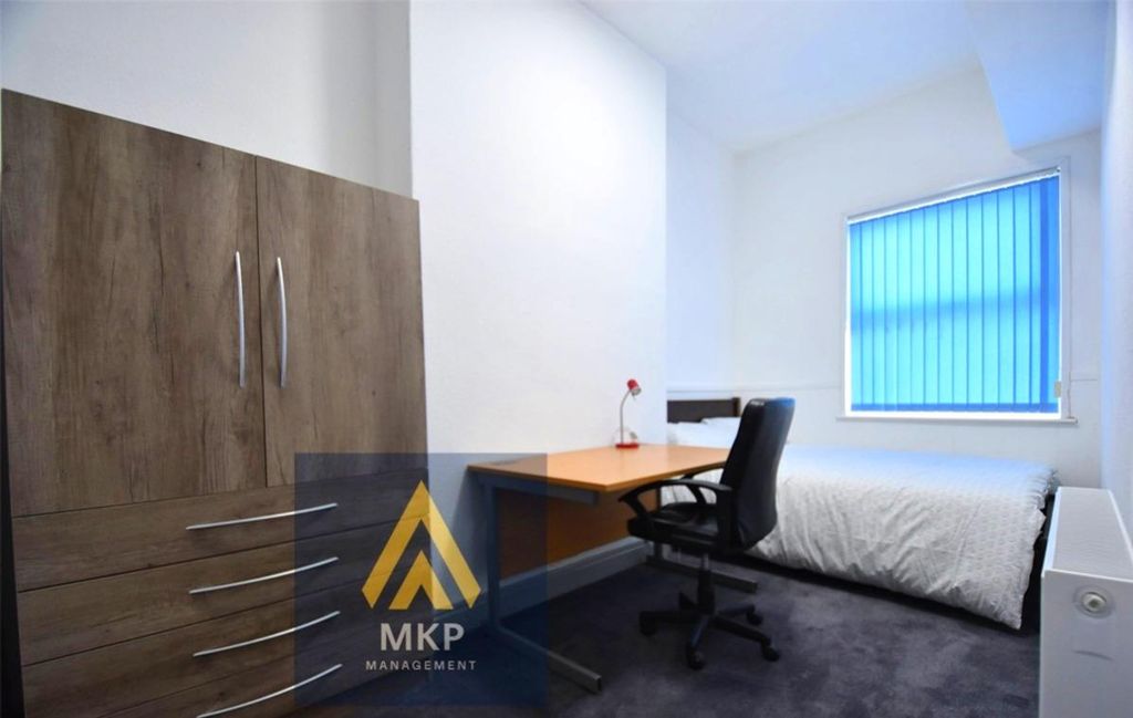 Property photo 2 of 12 Bedroom 2C.Jpg