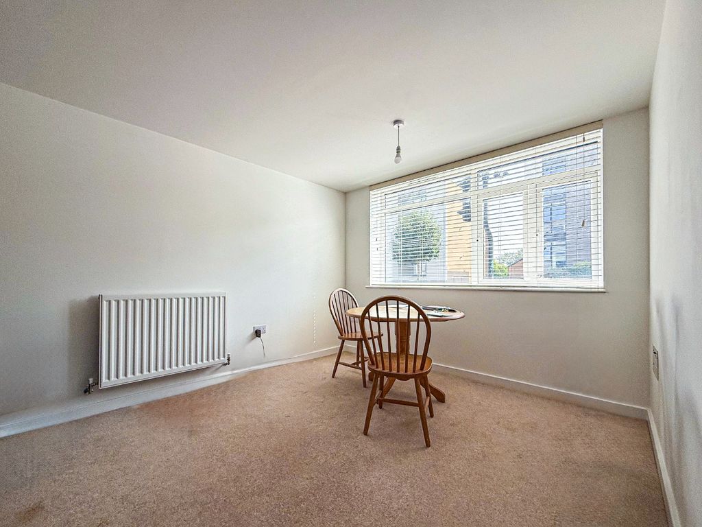 Property photo 2 of 10 4472833