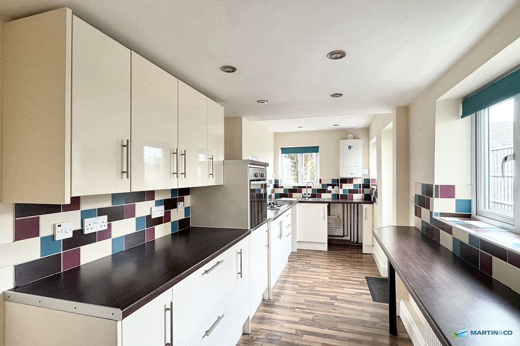 Property photo 2 of 13 Img_3046