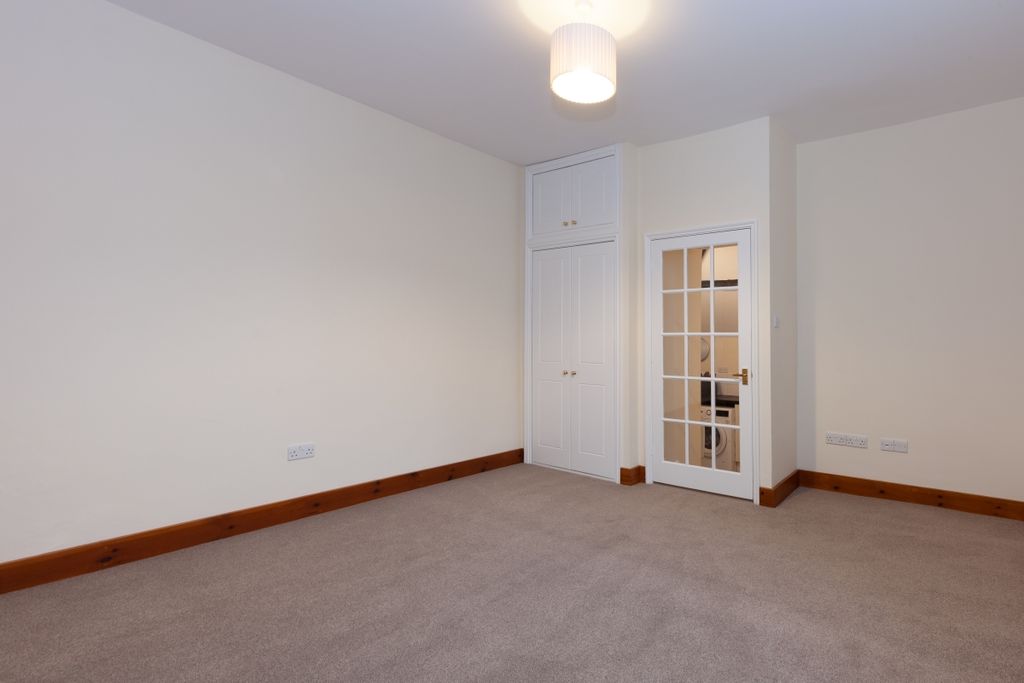 Property photo 3 of 7 179045