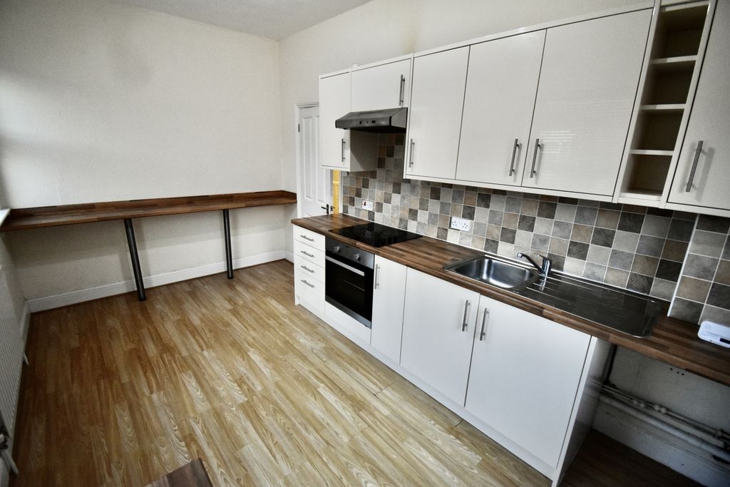 Property photo 3 of 8 Dsc_0685