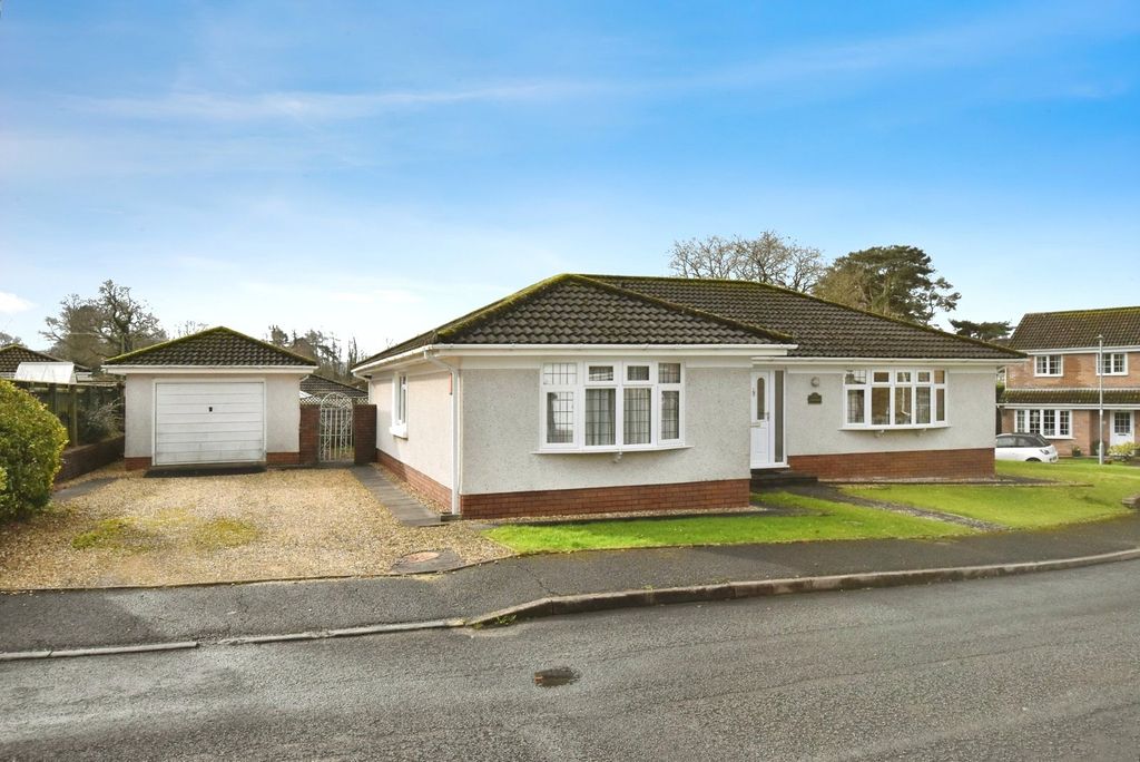 Property photo 1 of 17 Pbox-Img.Jpg