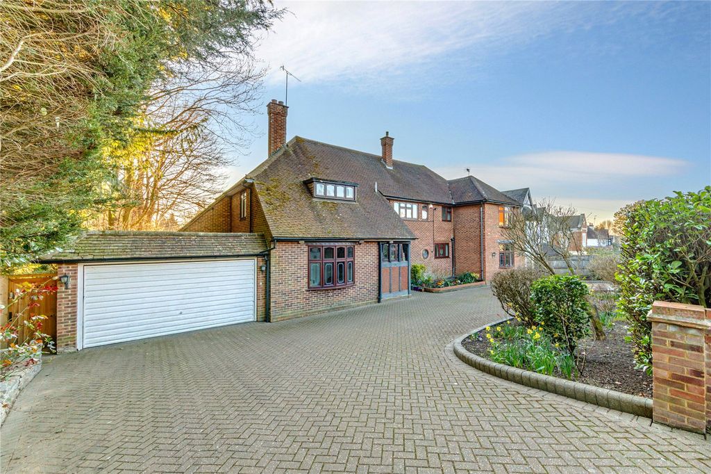 Property photo 2 of 33 Picture No. 04
