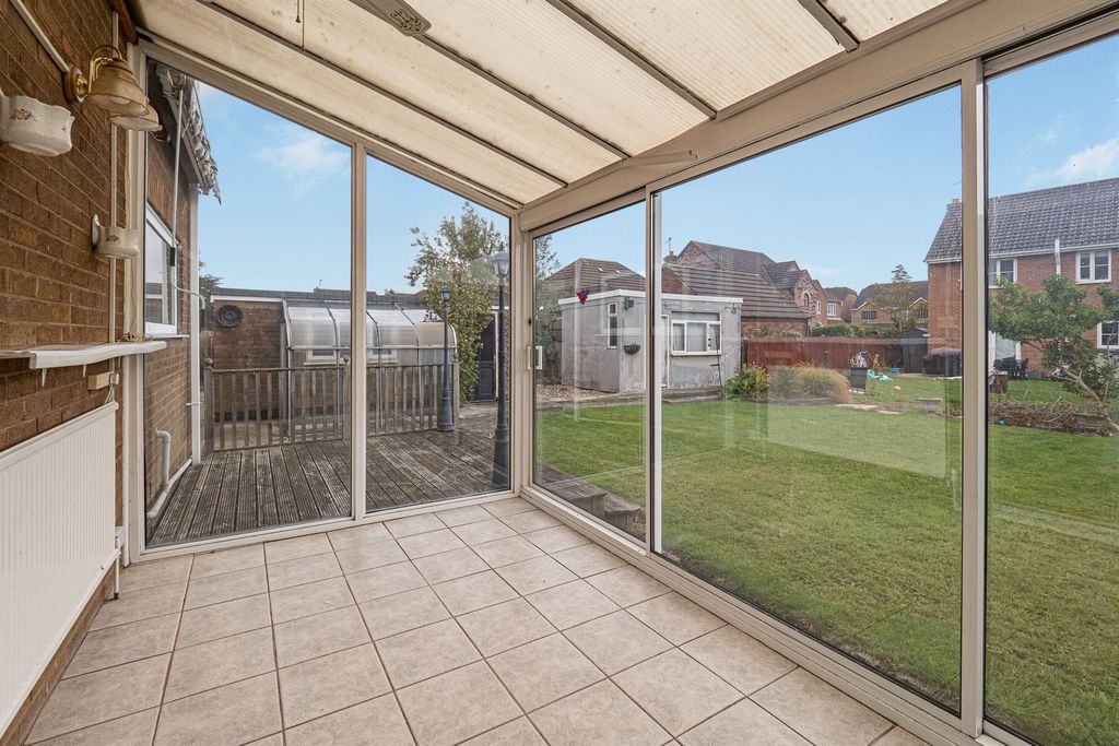 Property photo 3 of 17