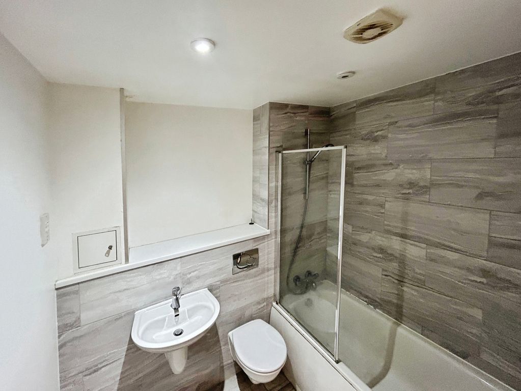 Property photo 2 of 8 Photograph