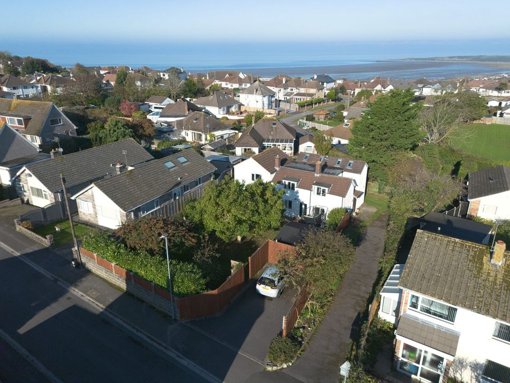 Property photo 2 of 28