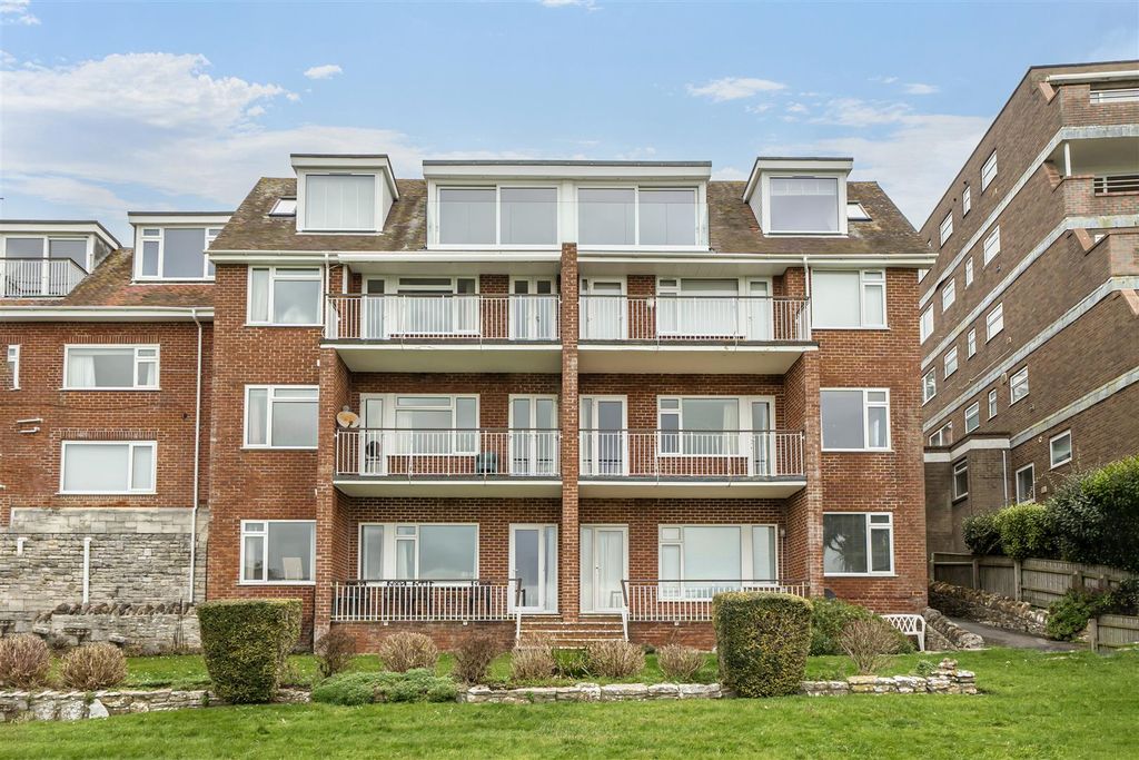 Property photo 2 of 28 1403318-14-6978d5Eaf3E32.Jpg