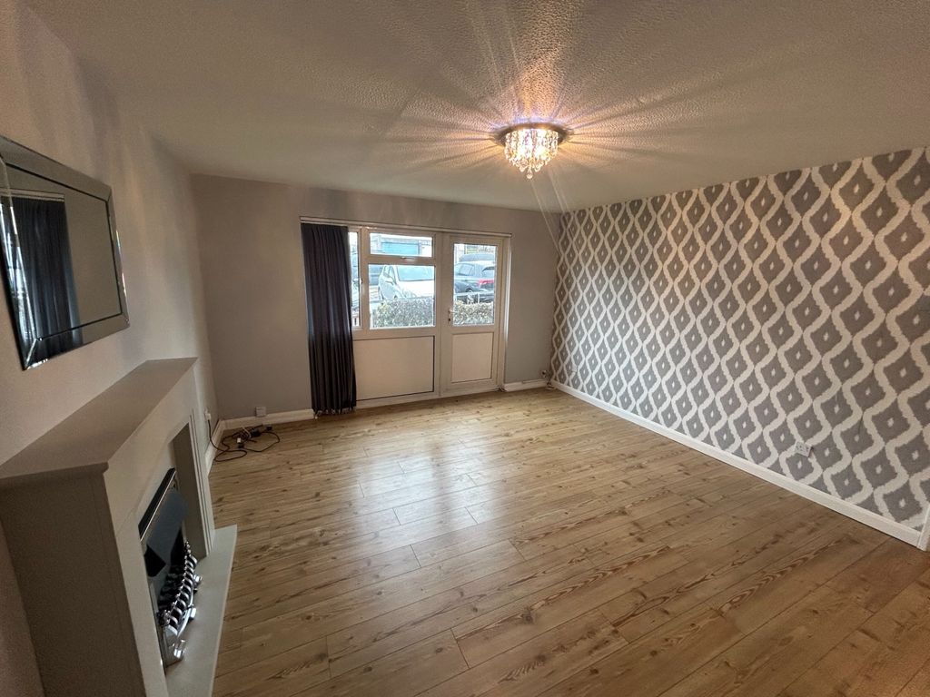 Property photo 1 of 19 Photo 14