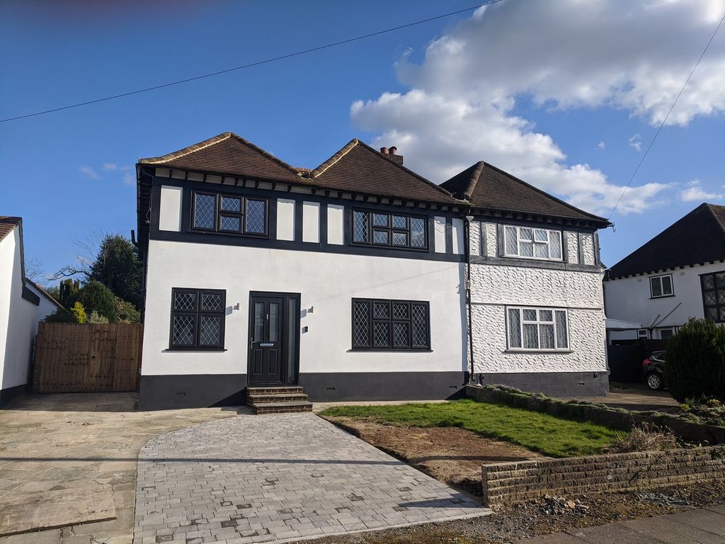 Property photo 1 of 20