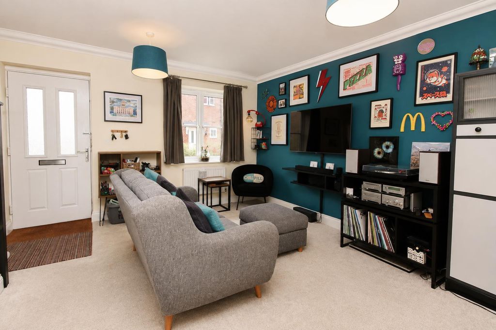 Property photo 2 of 16 0Dd3d1F9-E6A3-41c2-89F6-4291089d1685.Png