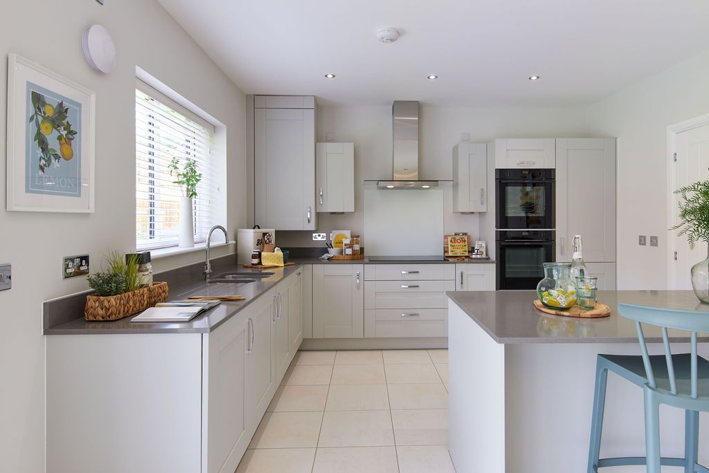 Property photo 2 of 9