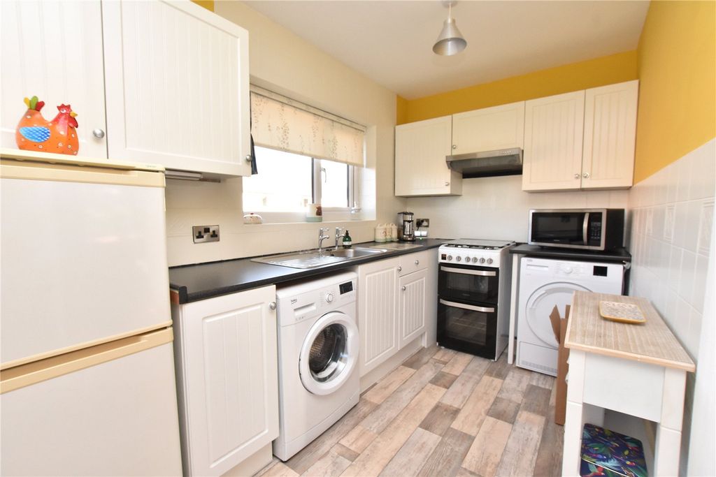 Property photo 3 of 20 Picture No. 06