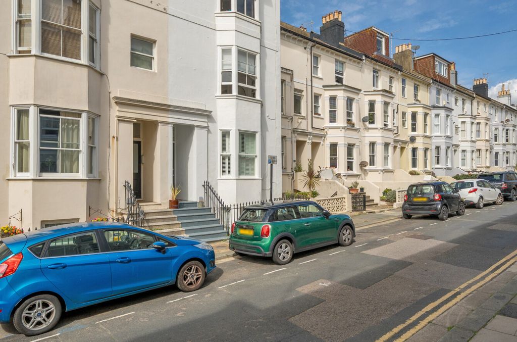 Property photo 1 of 16 1514225-2-1A05cc3...
