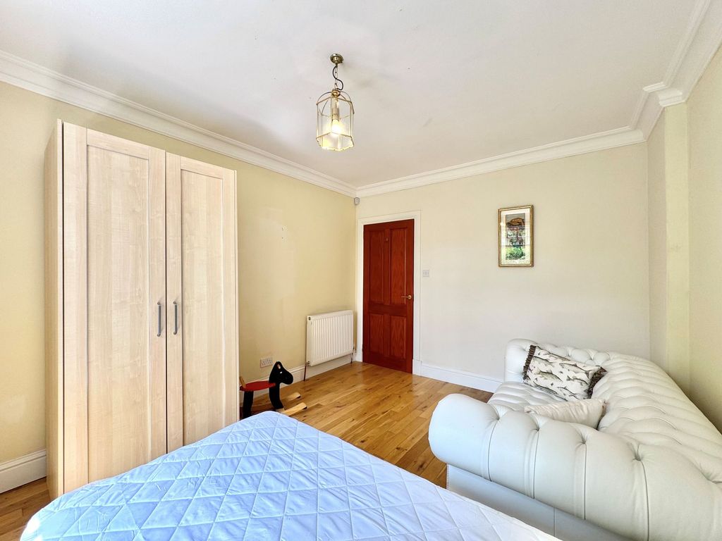 Additional image 25 of 5 bed property for saleSouthwood, Monkton KA9