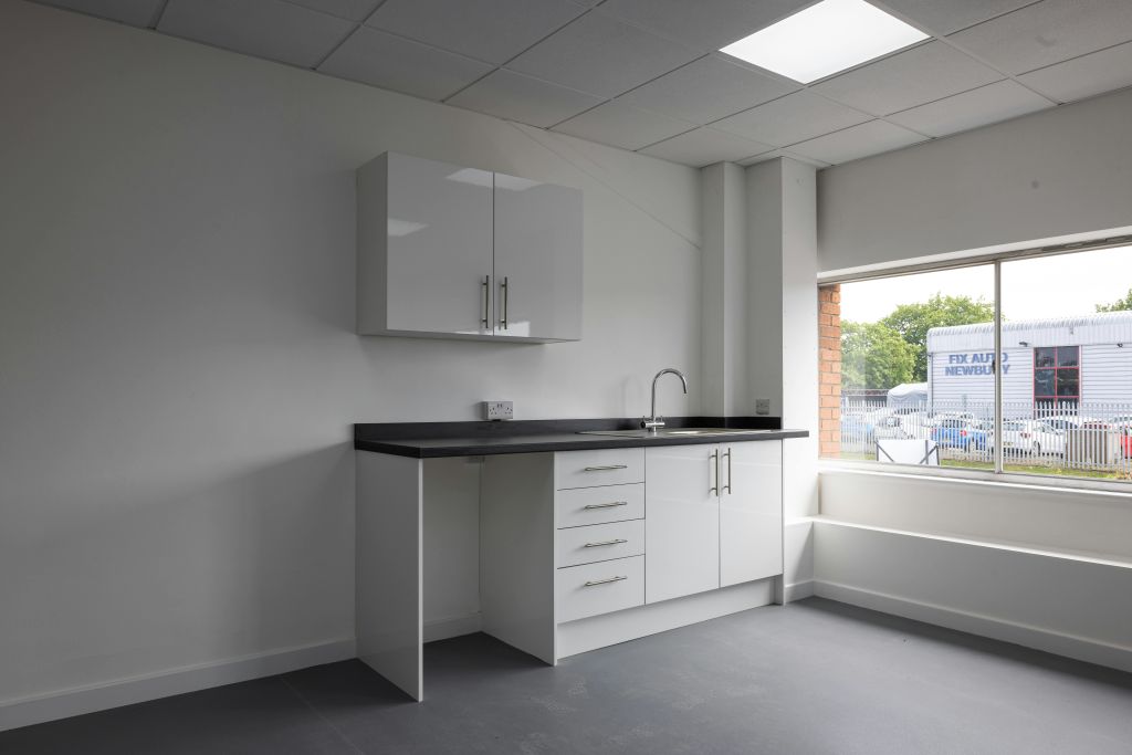 Property photo 3 of 6 Unit B2 Hambridge Road 22.Jpg