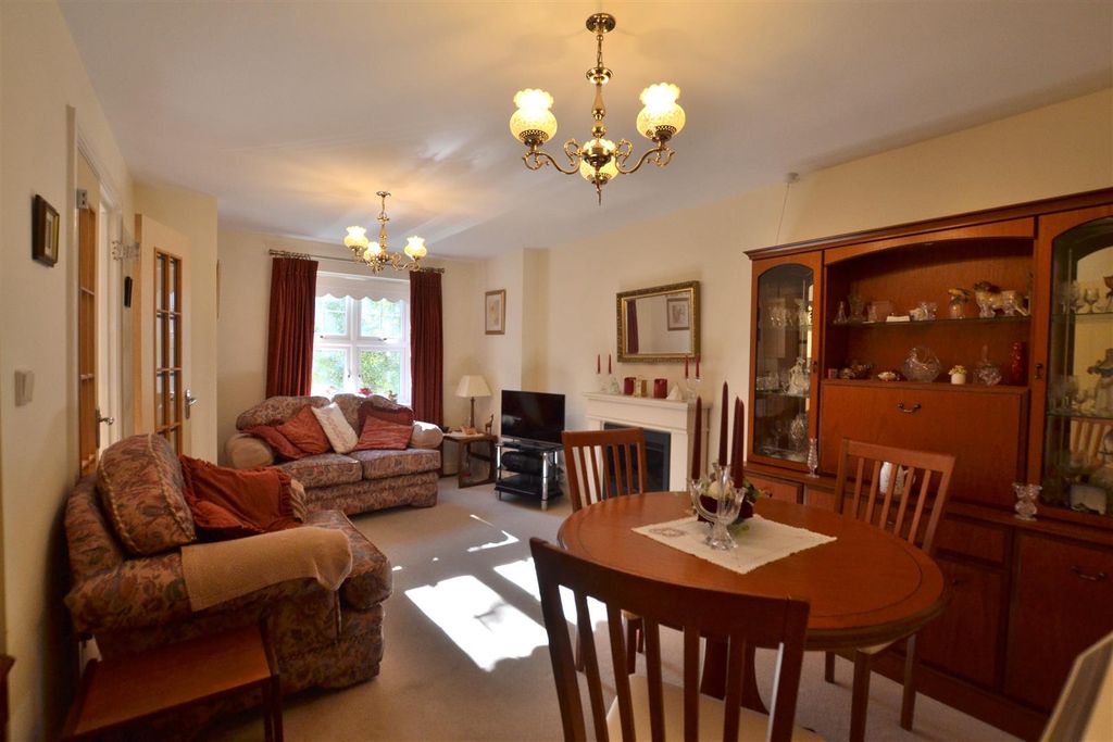Property photo 2 of 13 Sitting Room.Jpg