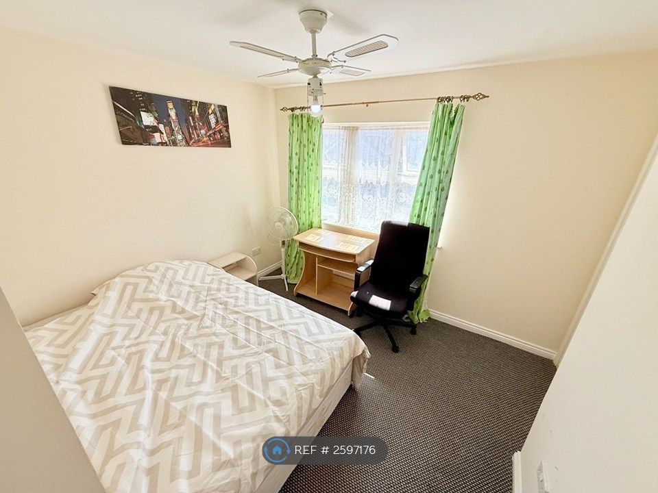 Property photo 3 of 10