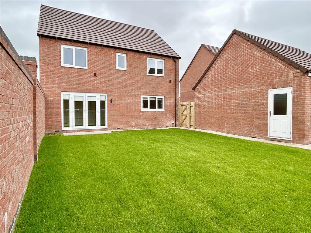 Property photo 2 of 10 Rear Garden