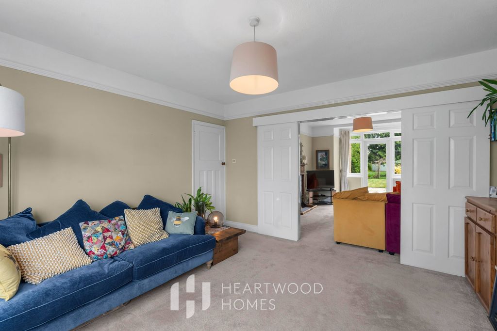 Property photo 3 of 19