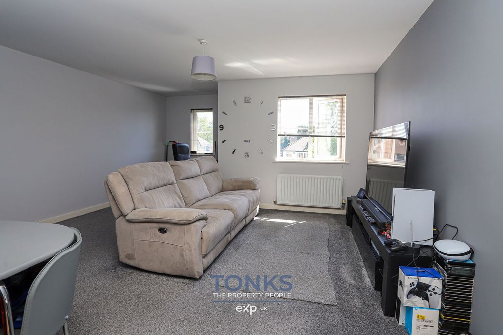 Property photo 3 of 10