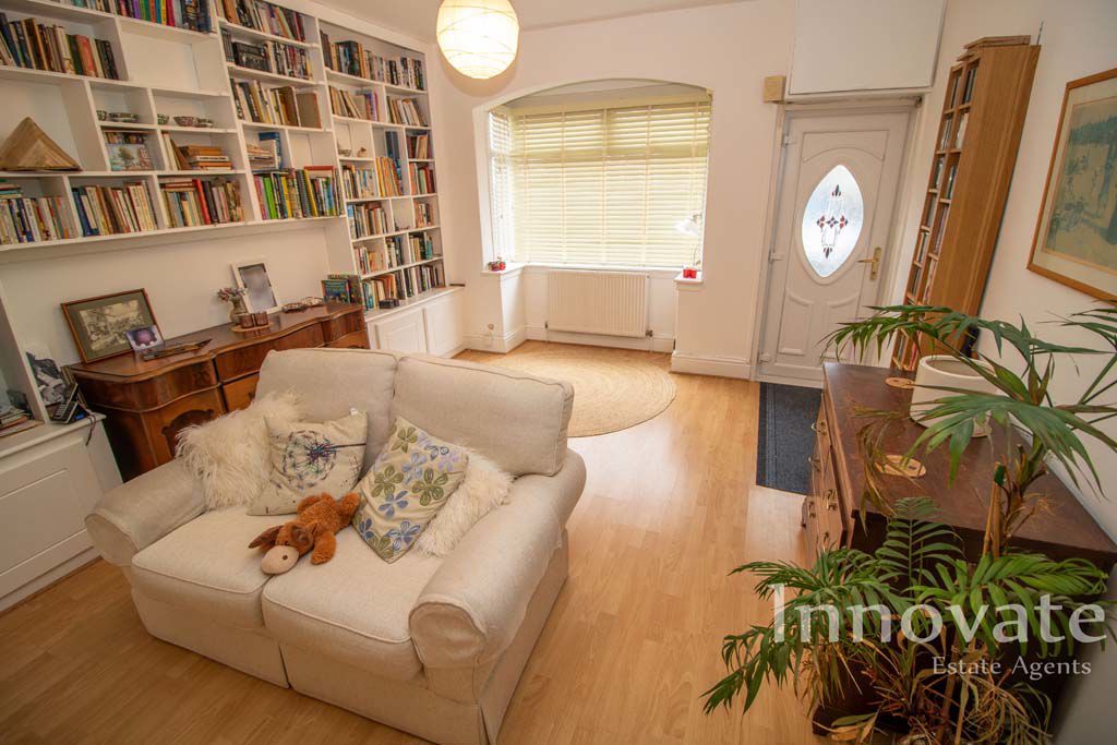 Property photo 3 of 10 Photo 2