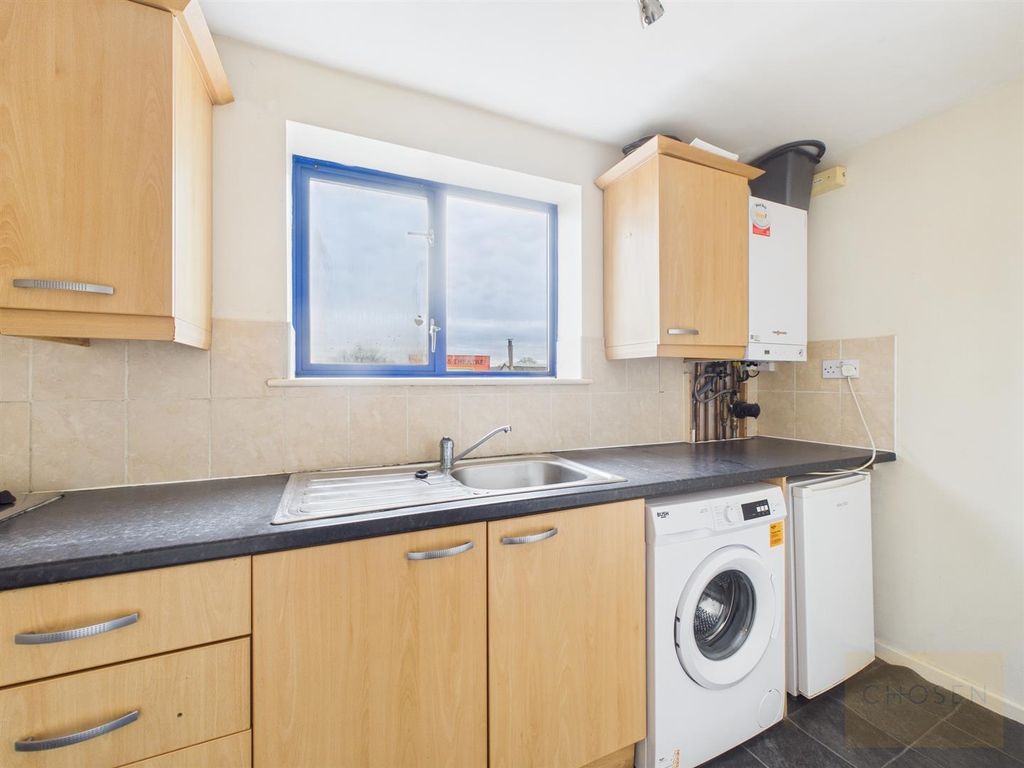 Property photo 2 of 9 Cam01118G0-Pr0397-Still004.Jpg