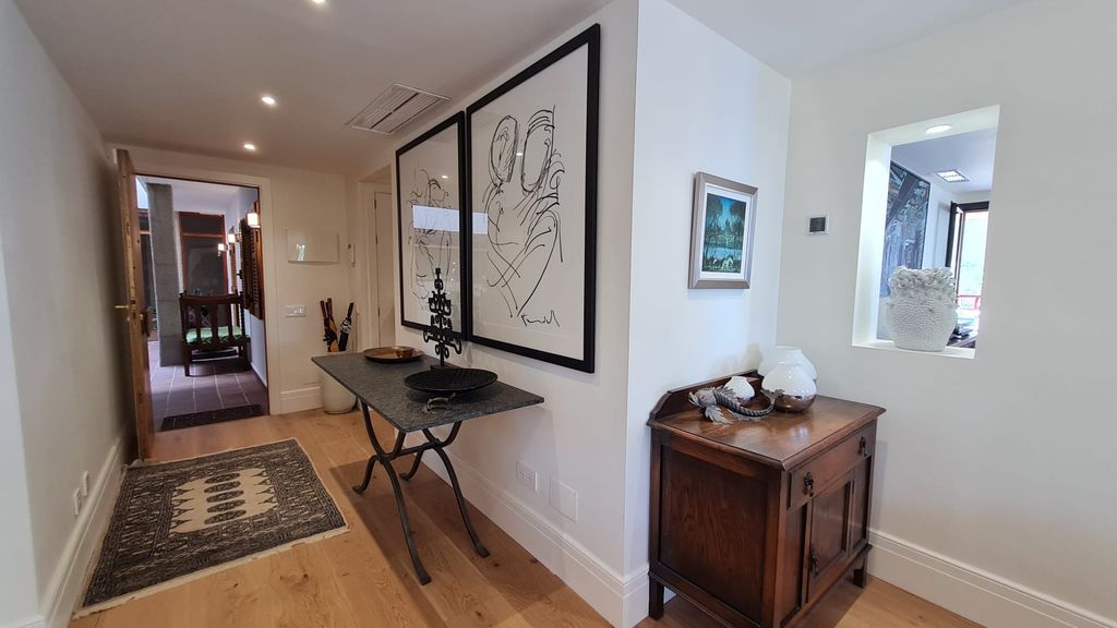 Property photo 3 of 17 001.Jpeg