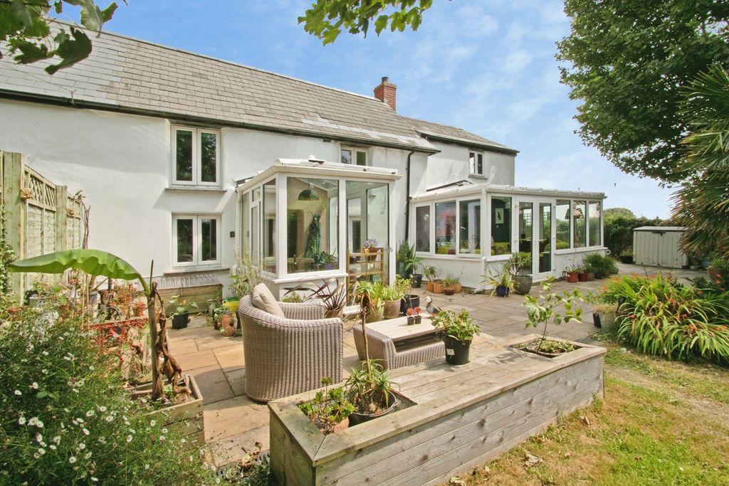 Property photo 1 of 23 Pbox-Img.Jpg