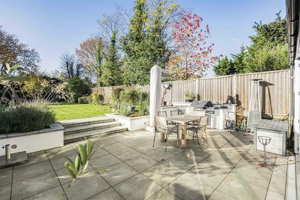 Property photo 3 of 20 13_42187.Jpg