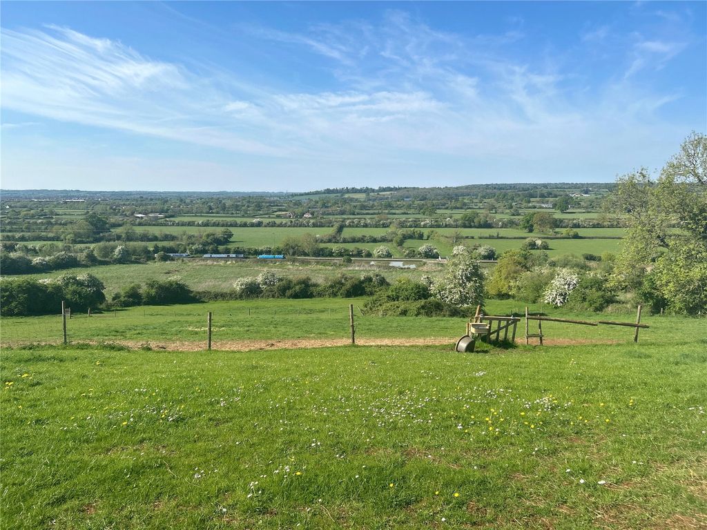 Property photo 2 of 9 Rusty Lane