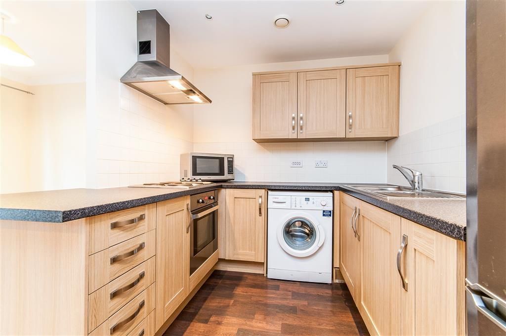 Property photo 3 of 7 Kitchen