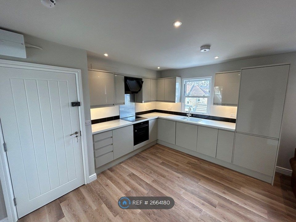 Property photo 1 of 12 Kitchen