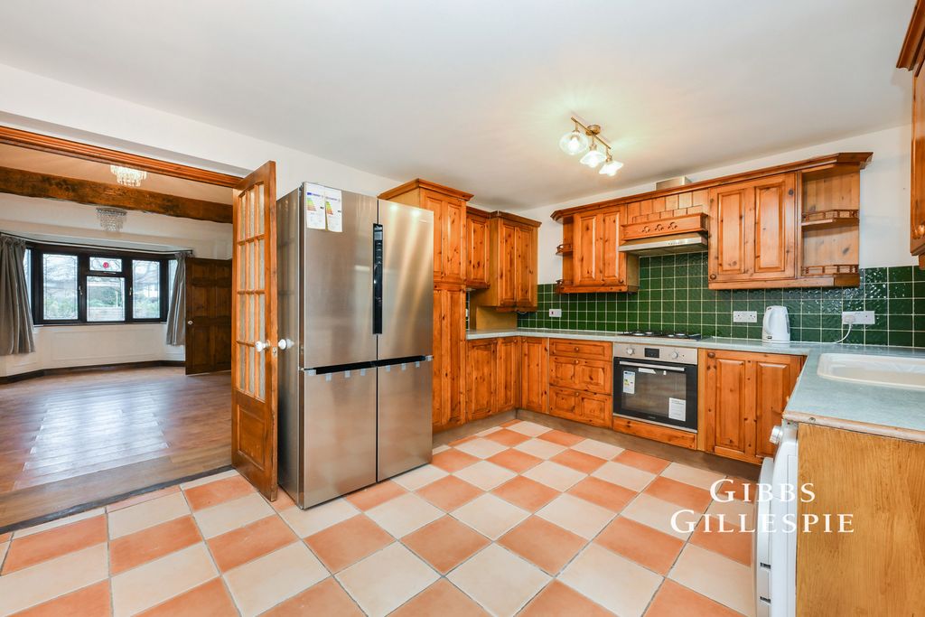 Property photo 2 of 10 Pbox-Img.Jpg