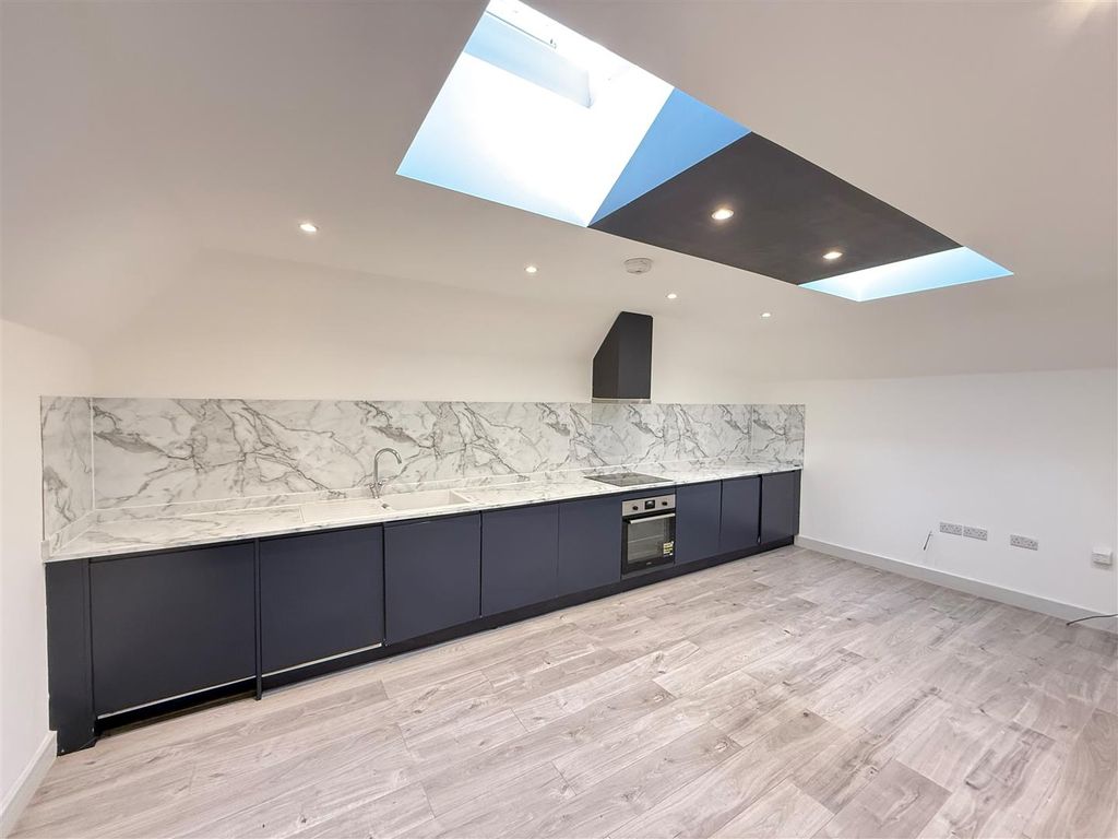 Property photo 3 of 11 3.Jpg