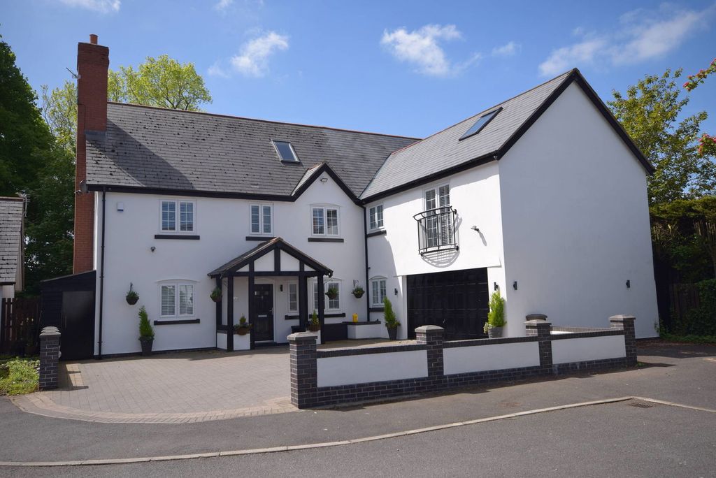 Property photo 1 of 34