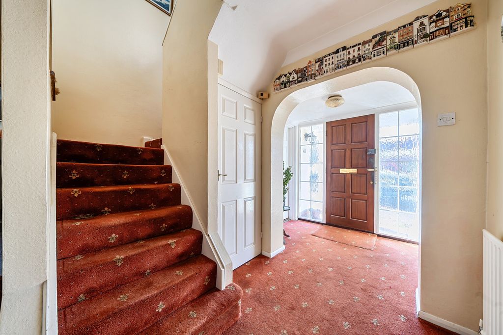 Property photo 2 of 19 1417601-7-699F307...