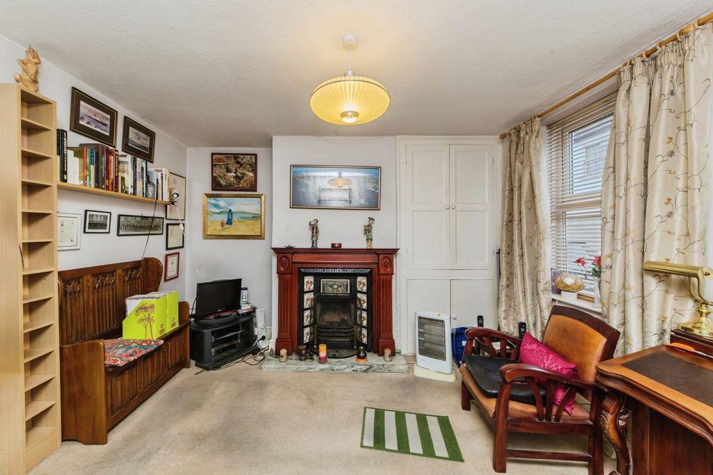 Property photo 2 of 14 Pbox-Img.Jpg