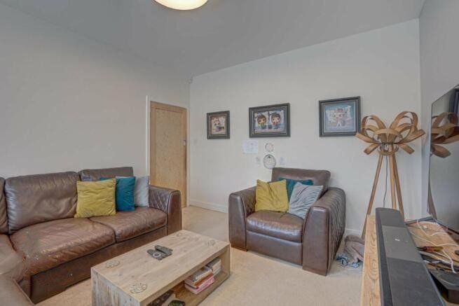 Property photo 3 of 16 Picture No. 23