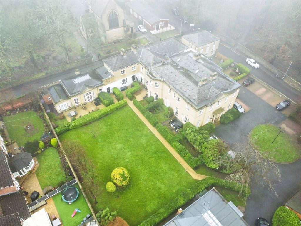 Property photo 2 of 20