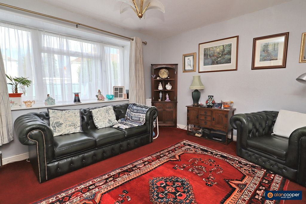 Property photo 3 of 33 4419245