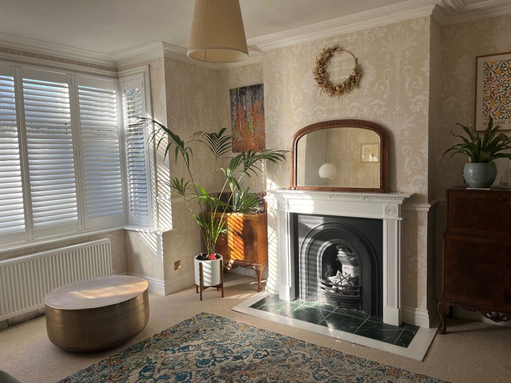 Property photo 1 of 31