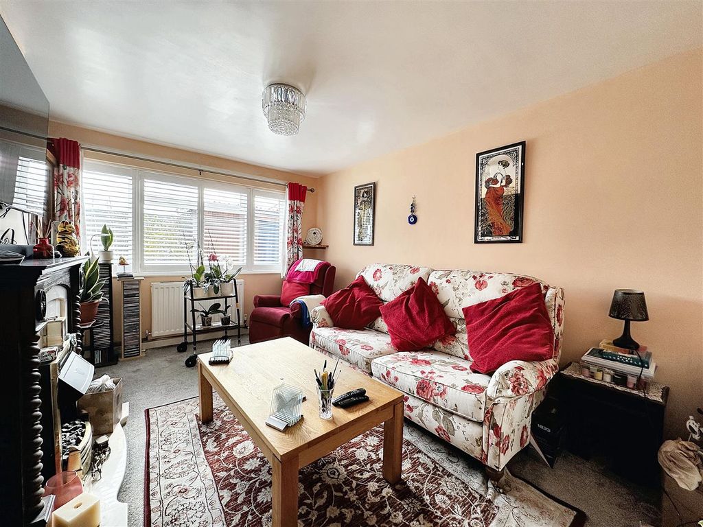 Property photo 3 of 11 Img_8571.Jpg