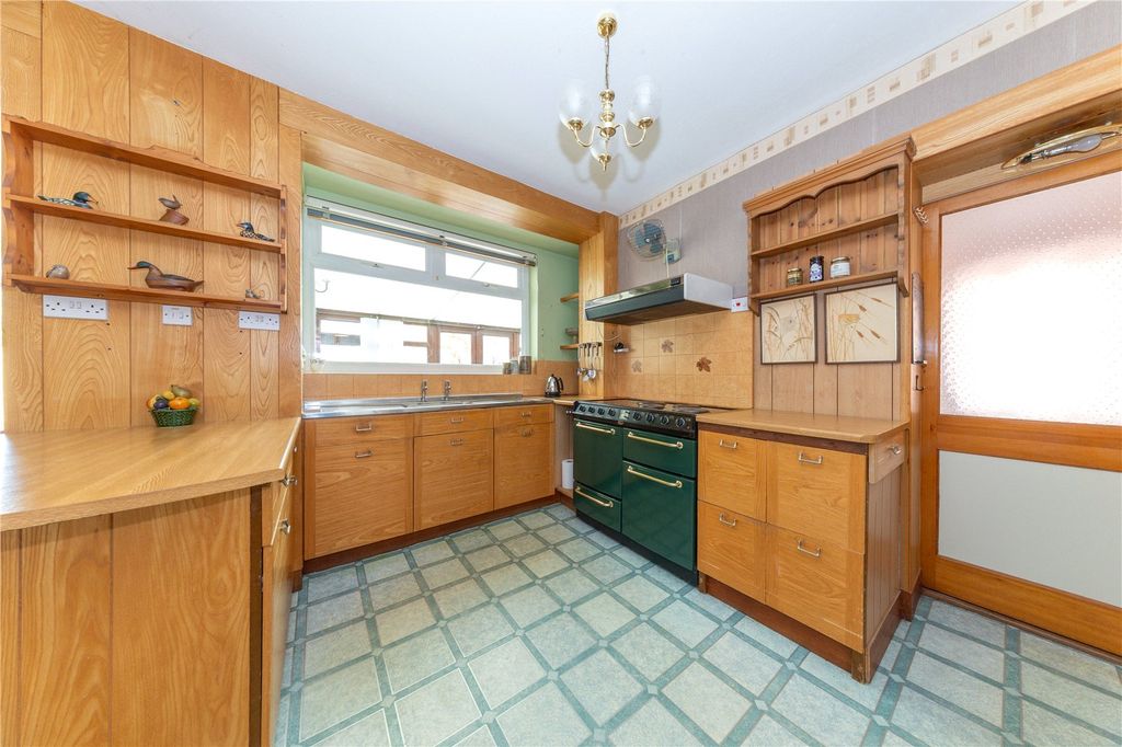 Property photo 2 of 23 Kitchen Diner