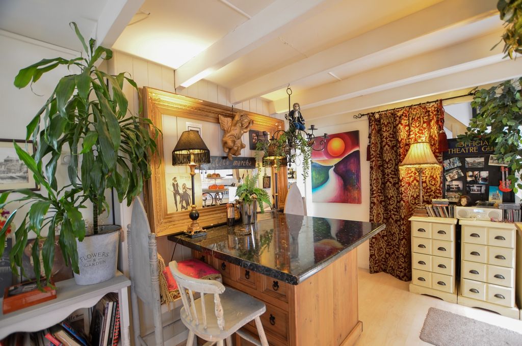 Property photo 1 of 9 To Book A Viewing Call Tps Lostwithiel On 01208 87