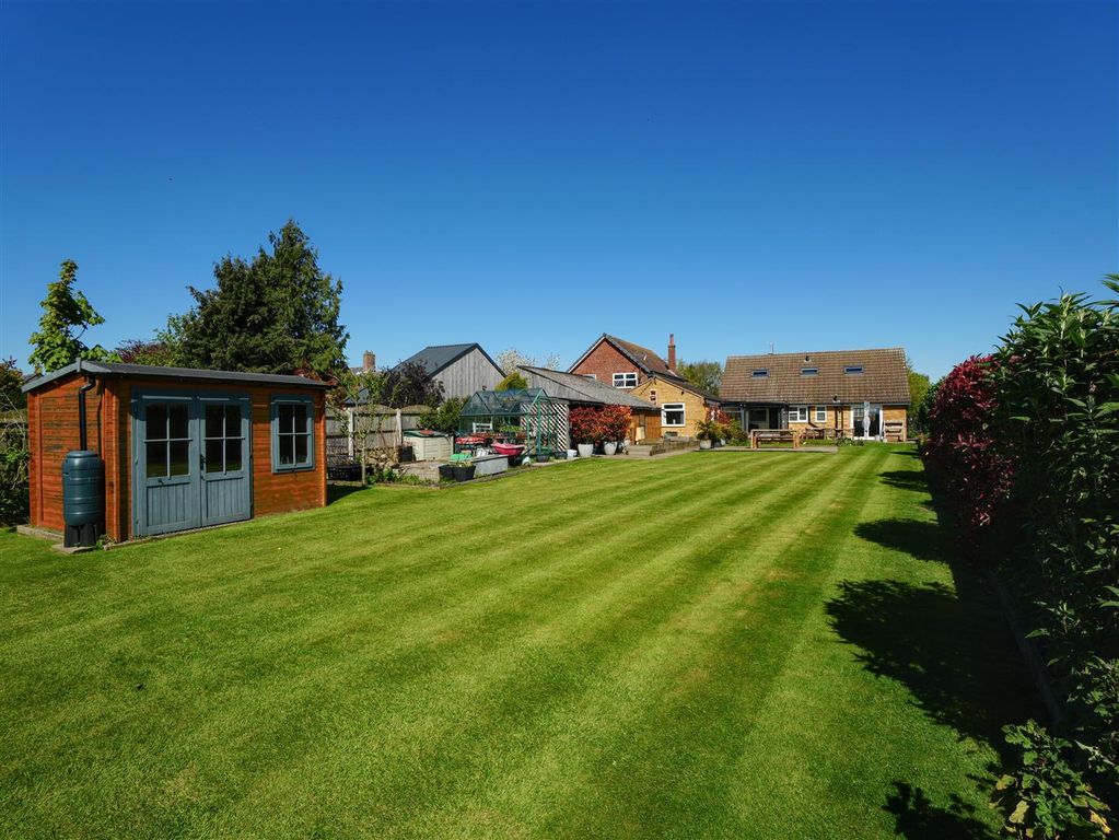 Property photo 2 of 31 External