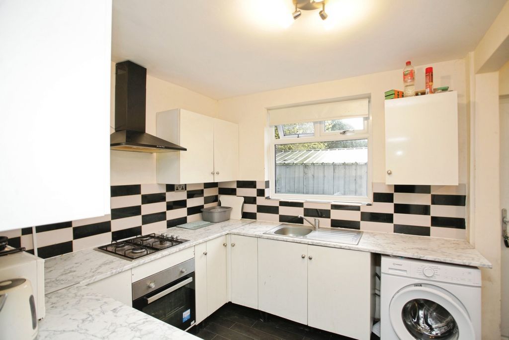 Property photo 3 of 17 Pbox-Img.Jpg