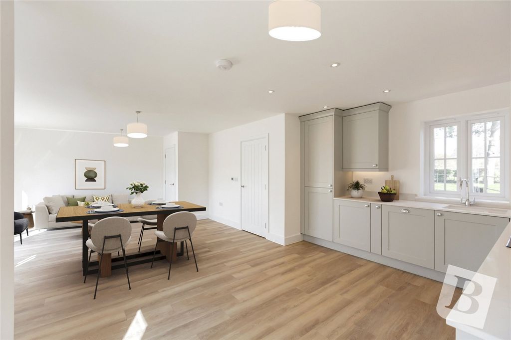 Property photo 2 of 13 Kitchen/Dining