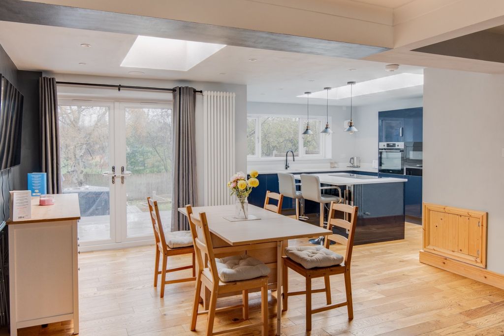 Property photo 2 of 14 Picture No. 07