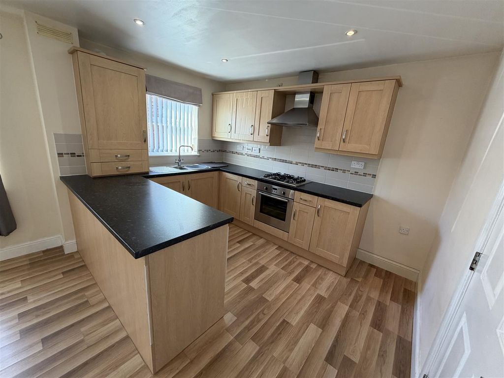 Property photo 2 of 11 Img_2334.Jpeg